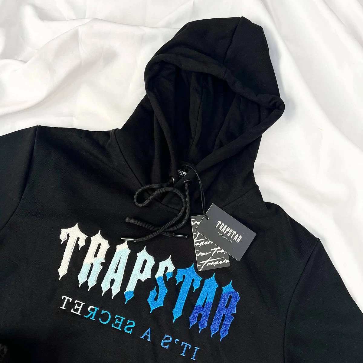 Chandal trapStar Blanco y negro – Pillazapas