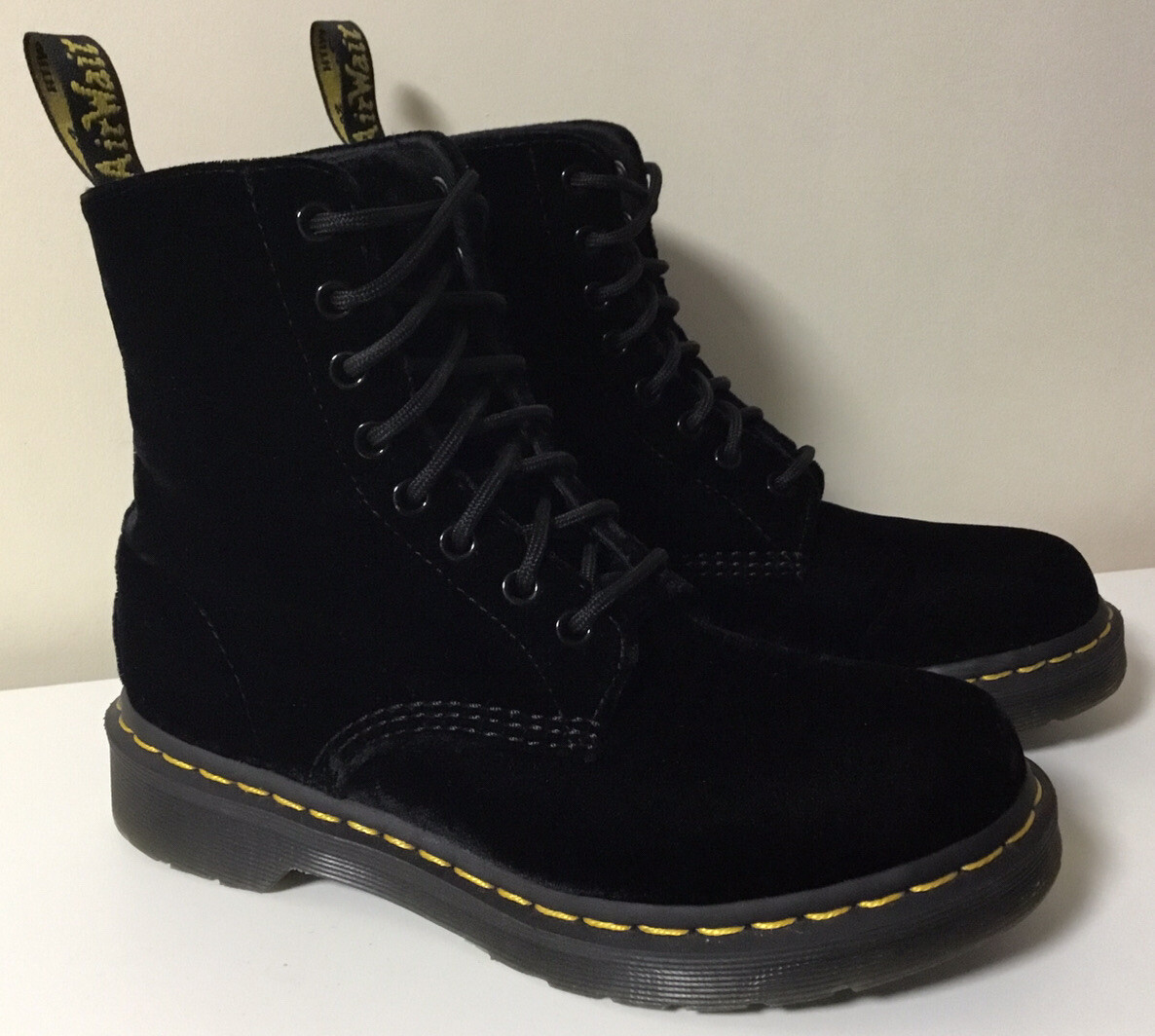 Ladies Doc Dr Martens 1460 Pascal 