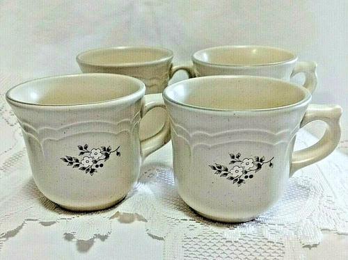 Pfaltzgraff Heirloom USA Coffee Mugs 8oz. Set Of 4 EUC
