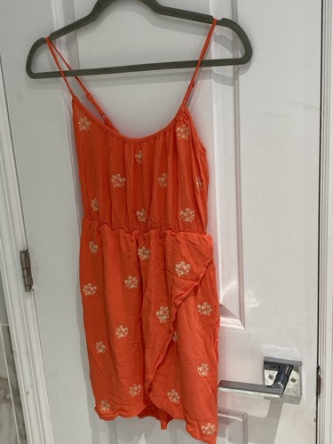 Alfileres y agujas de coral Urban Outfitters parte superior/mini vestido bordado talla S - Imagen 2 de 12