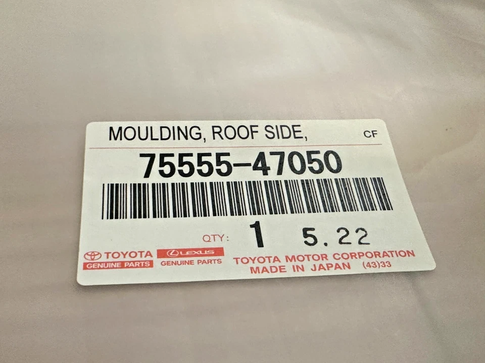 Toyota Genuine Prius V 12-17 Roof Drip Molding Pair 75555-47050 75556-47050 OEM Foto 3 de 4