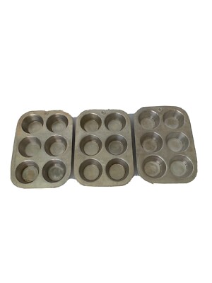 Vintage Chilton Ware Muffin or cupcake Tin 606-1 (Set Of 3) EUC