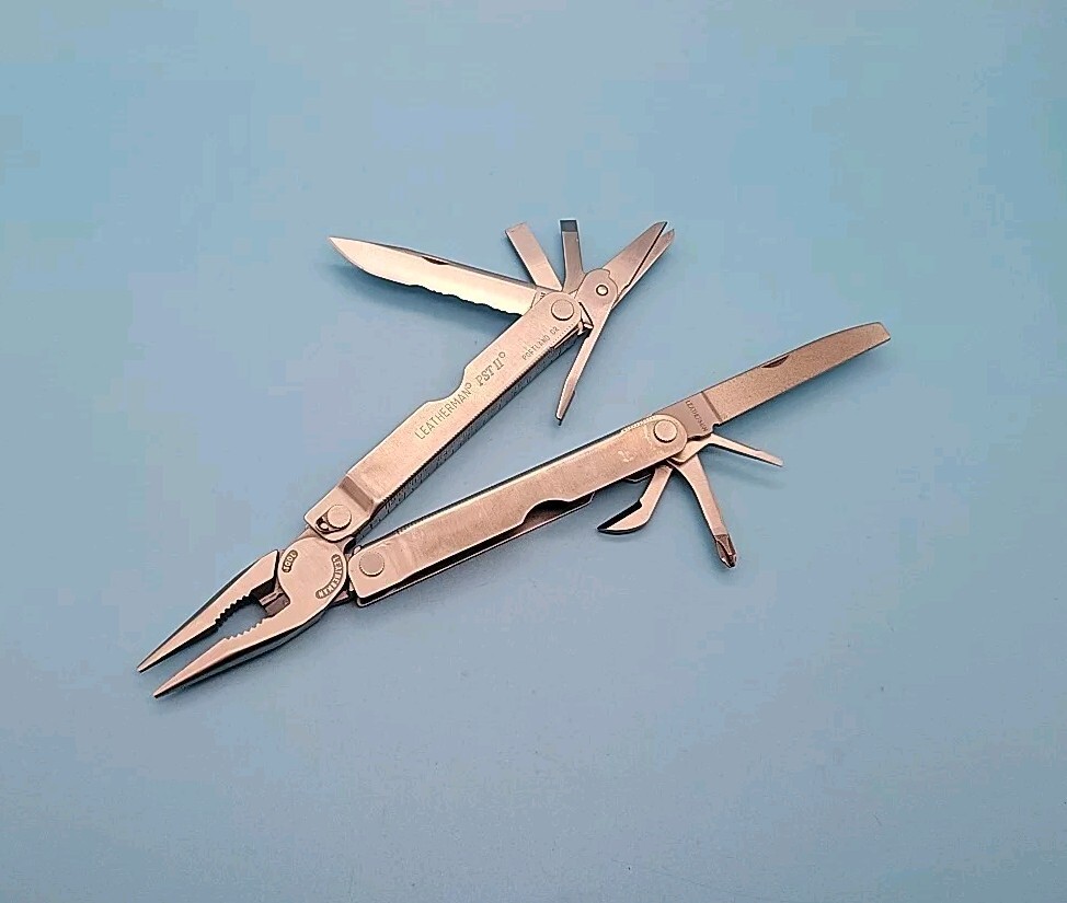 Leatherman PST II Multi-Tool Dated 0802 - Knife, Pliers, Scissors 