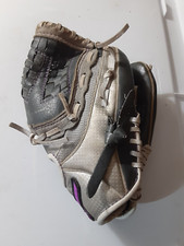 Mizuno GPP1006F3 Finch 10" girls softball glove fastpitch, good/read