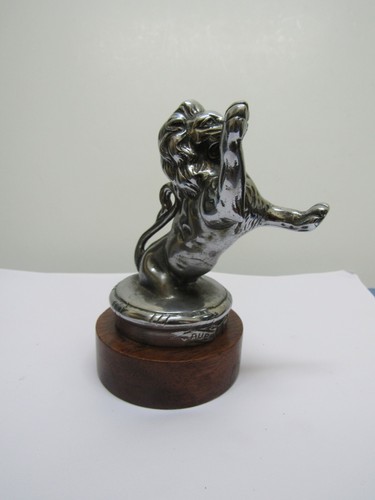 VINTAGE 1926 FRANKLIN AURA VINCIT LION HOOD ORNAMENT RADIATOR ORIGINAL RARE - Picture 1 of 7