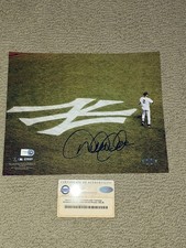 DEREK JETER Signed 8x10 Photo MLB Hologram Steiner Sports HOF NEW YORK YANKEES
