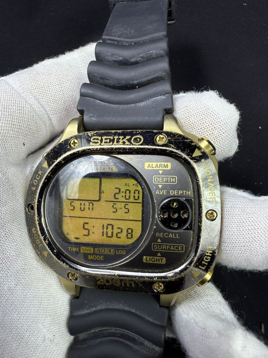 Vintage Seiko Scuba Master M725-5A00 Men's Digital Diver's Watch