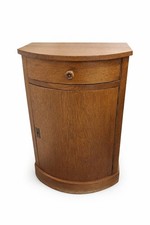 Antiker Eckschrank / Halbrunder Holzschrank mit Schublade – Massivholz