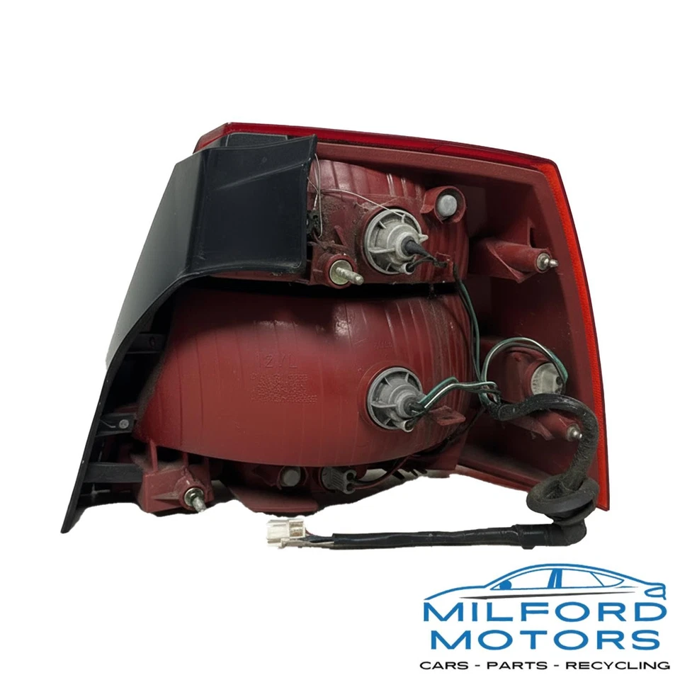 Cuarto de luz trasera del lado del conductor montado en panel para Mitsubishi Galant 04-2006 2,4 L Foto 4 de 4