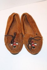 Minnetonka Beaded Thunderbird Leather Moccasins Womens 7.5