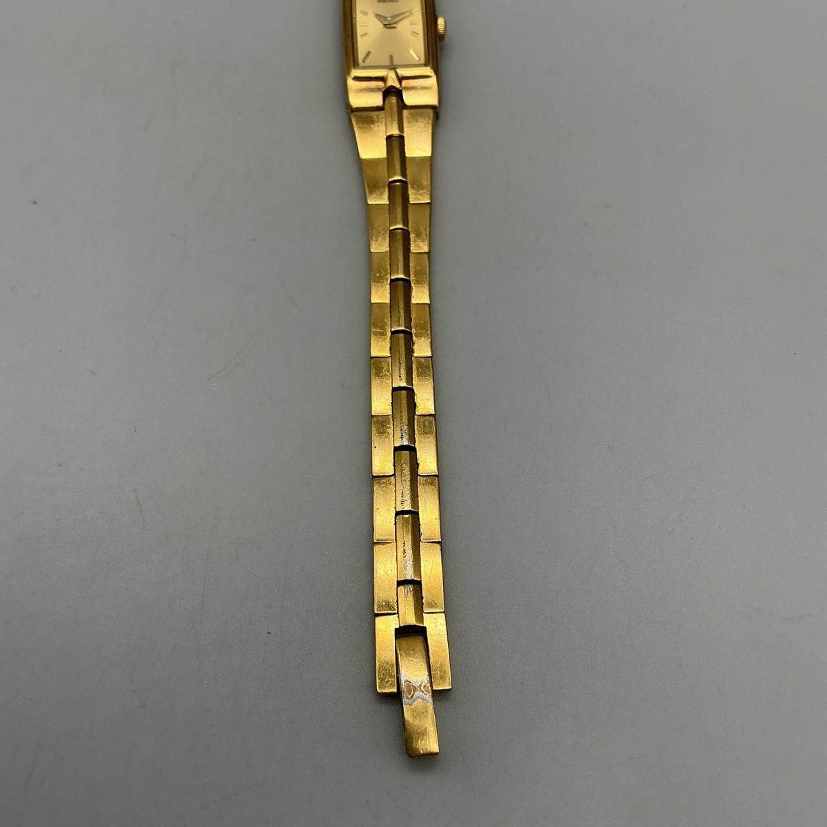 Vintage Seiko Womens Watch 13mm Gold Tone Bracelet 2E20-7479 New Battery 6.75\