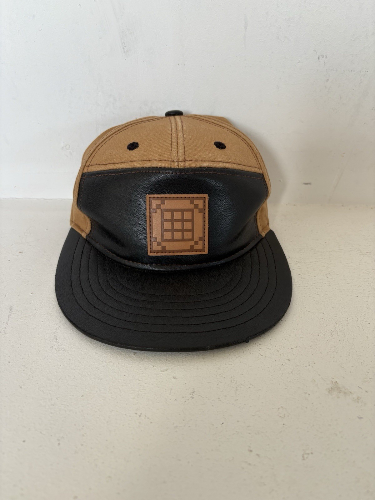 Jinx Minecraft Crafting Table Snapback Baseball H… - image 1