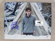 DANIEL RADCLIFFE AUTOGRAPH SIGNED 11x14 PHOTO HARRY POTTER BECKETT BAS