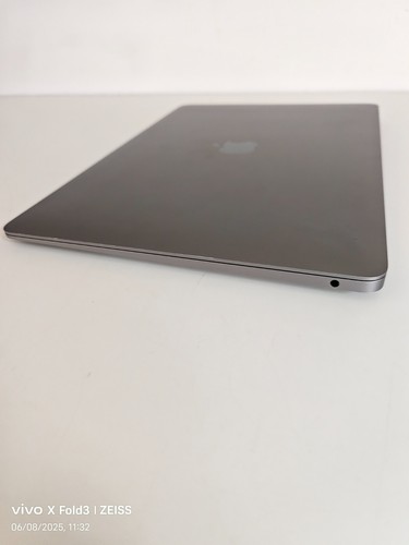2020 MacBook Air 13" (M1/8GB/256GB) - Grey - Spanish Keyboard! - Picture 5 of 8