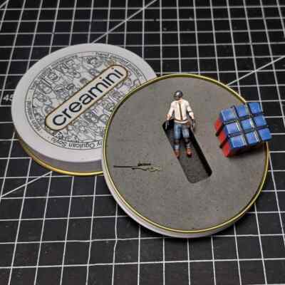 Collector's Item / Limited / PUBG 1:64 Scale  Hand Painted Figure Set