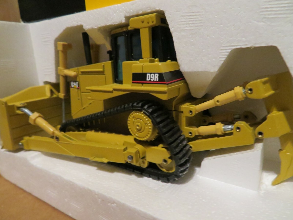 【希少】CAT D9R 1/50 NZG CAT Caterpillar D9R Track Type Tractor 1:50 Scale Made