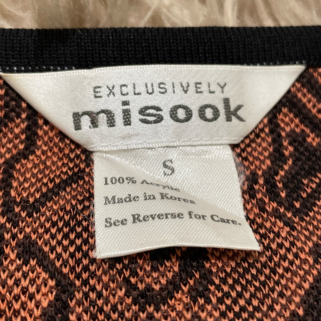 Misook patterned blouse size small - image 2