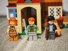 LEGO Harry Potter Half-Blood Prince The Burrow 4840 Set (NO BOX / NO GUIDES)