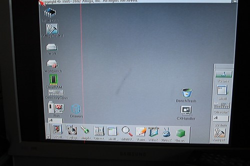Amiga 1200 32GB SD CARD ONLY /UAE/ CD32 terrible fire - 第 1/3 張圖片