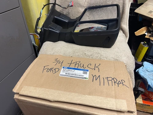 USED FORD 2011-2012 F250 SD RIGHT HAND DOOR POWER TELESCOPIC MIRROR HEATED