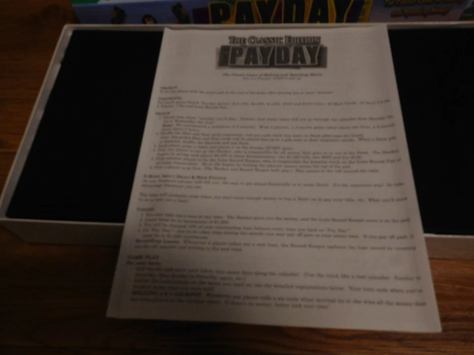 2008 Winning Moves Hasbro PAY DAY Classic Money Edition #1087 2-4 Players Age 8+ - Image 2 of 4