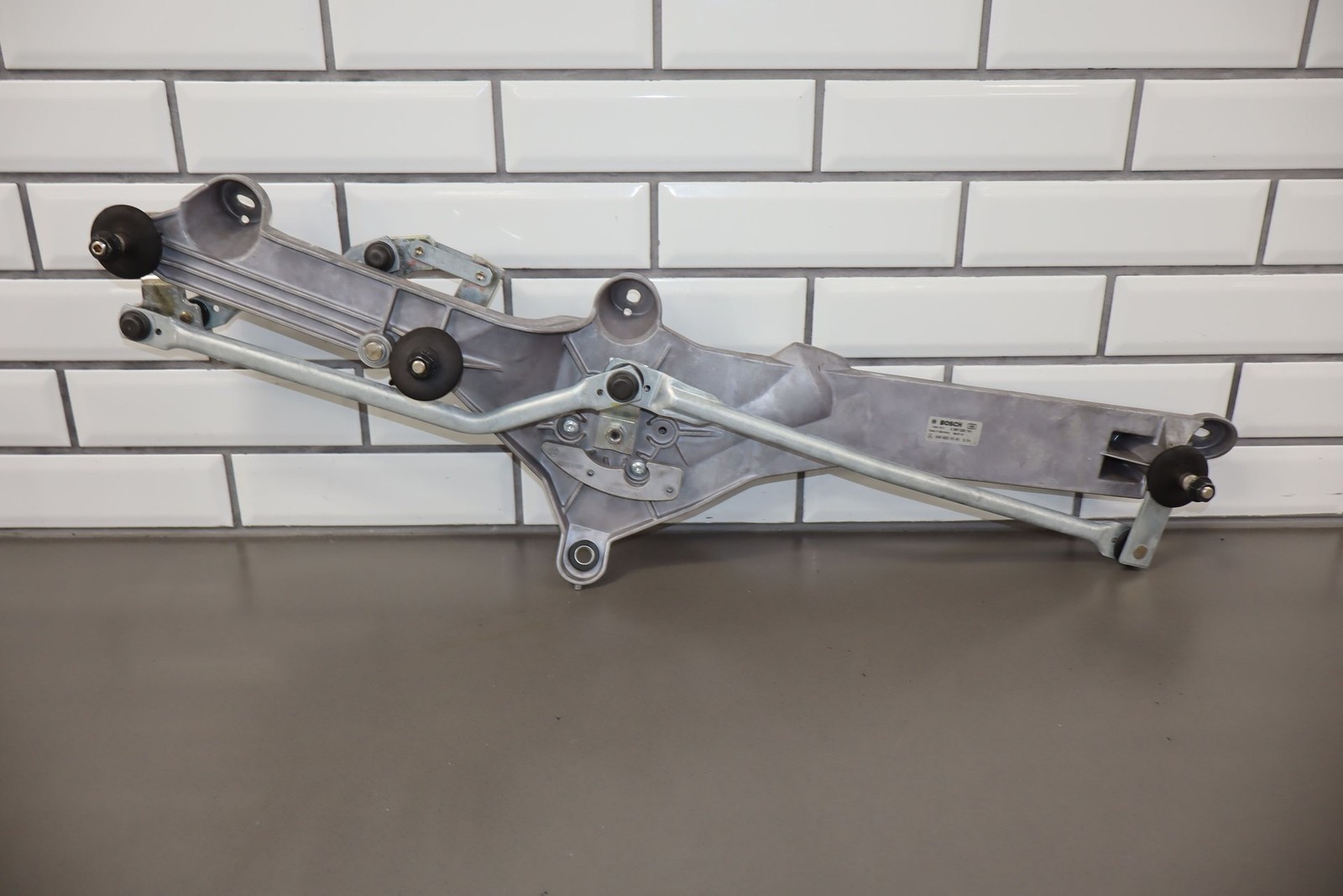 Maybach 57 2007 FRONT Windshield wiper motor