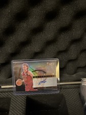 2024-25 Panini Select - Signature Selections Luke Travers #SS-TRV (AU)