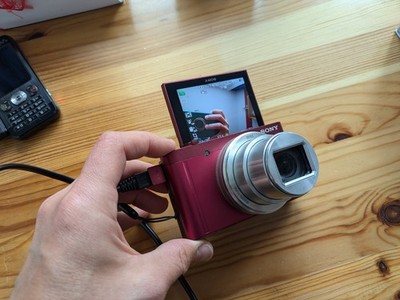 Sony Cyber Shot DSC-WX500 Kompakt Digitalkamera Rot. Top Zustand
