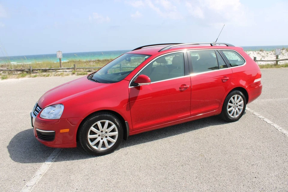 2009 Volkswagen Jetta SportWagen TDI 4dr Wagon 6M - Image 4 of 4