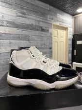 Nike Air Jordan Retro 11 Concord 2018 Size 10 Mens 378037-100