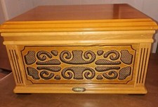 Crosley CR48 Record Album Player Turntable Vinyl CR48PH Look 2002