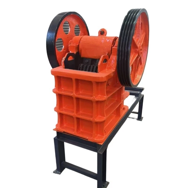 Trituradora de mandíbula 150*250 pequeña mini uso doméstico trituradora de mineral de oro trituradora de roca precio Foto 4 de 4