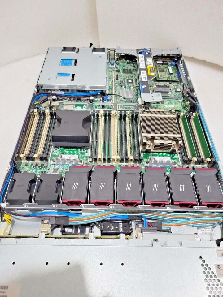 HP Proliant DL360p Gen 8 Xeon E52609 2.40GHZ/8GB/DVD – Read - Image 4 of 4