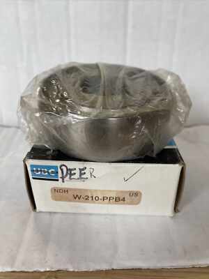 W210PPB4 Two Triple Lip Seals Square Bore 1 -1/8'' inch Bore Bearing