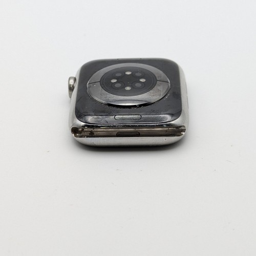 Apple Watch Series 6 44mm A2294 W dobrym stanie STAL NIERDZEWNA BEZ PASKA GPS + LTE - Zdjęcie 4 z 6