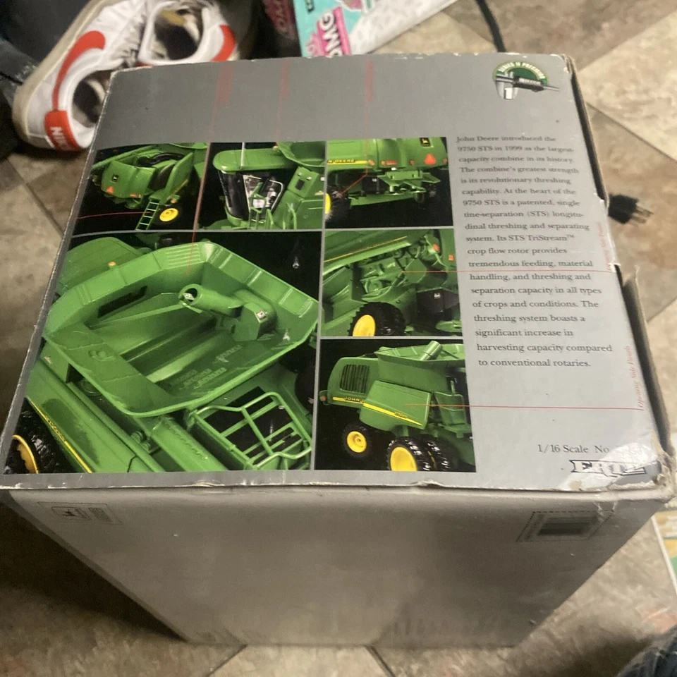 ERTL 1/32 JOHN DEERE MODELO 9750 STS PRECISION SERIE II #1 COMBINAR Foto 3 de 4
