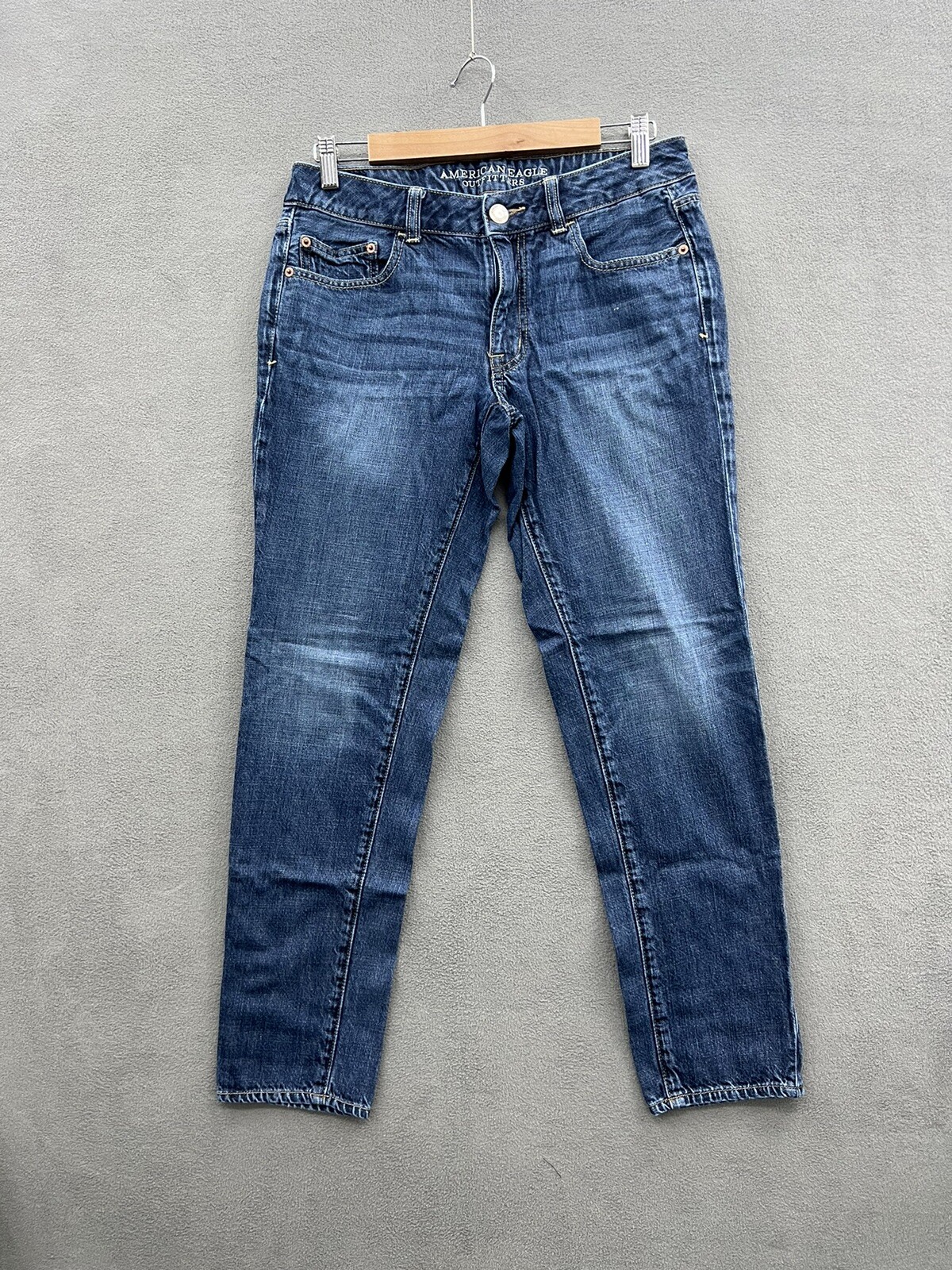 American Eagle Boy Jean Women’s 8 Relaxed Fit Medium Wash Blue Denim