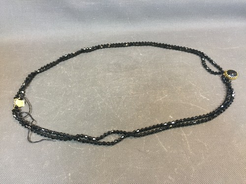 Ancien collier en perles noires avec pendentif avec pierre noire vintage - Bild 4 von 5