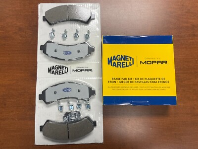 Front Disc Brake Pad Set for 4WD 1998-2004 Chevy S10, 1997-2001 Chevy Blazer