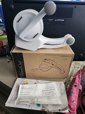 Pampered Chef Rotary Grater #1277 w/Box - Grates Cheese, Nuts, Chocolate Garnish