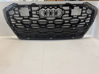 Original Audi RSQ8 S-Line Kühlergrill Grill 4M8853651AB Glänzend
