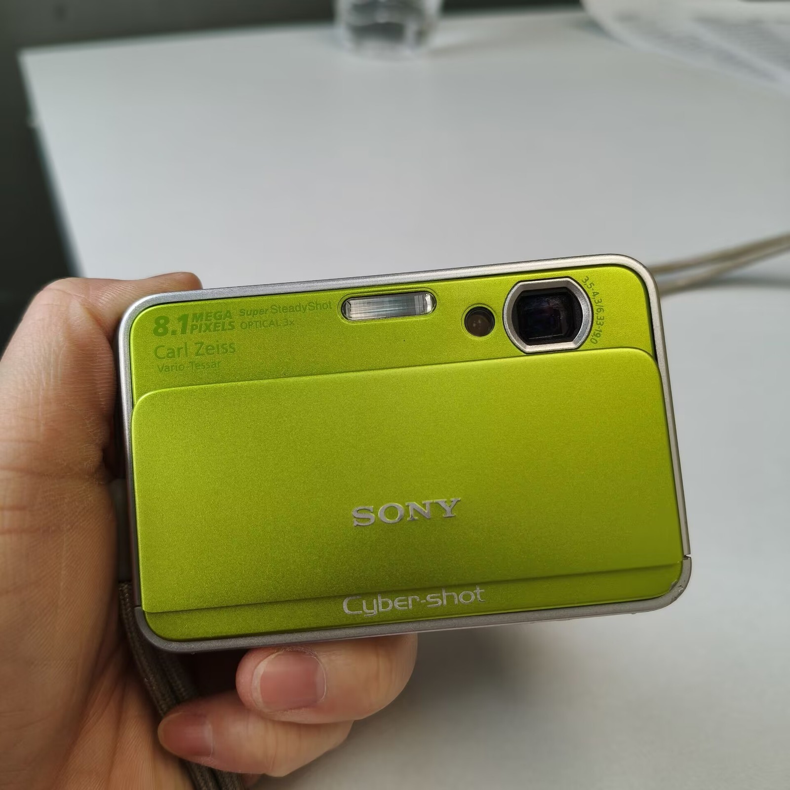Green SONY Cyber-shot DSC-T2 8.1MP Vintage Digital Camera English
