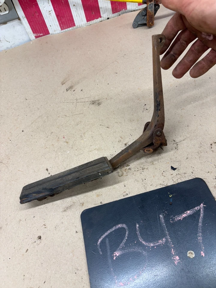 1966 66 1965 65 GALAXIE GALAXY LTD GAS THROTTLE PEDAL ASSEMBLY CABLE DRIVE V8 OE - Image 2 of 4