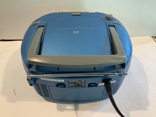Emerson Boombox CD Cassette Radio FM Player Stereo Blue PD6517BL Works Portable - Picture 4 of 9