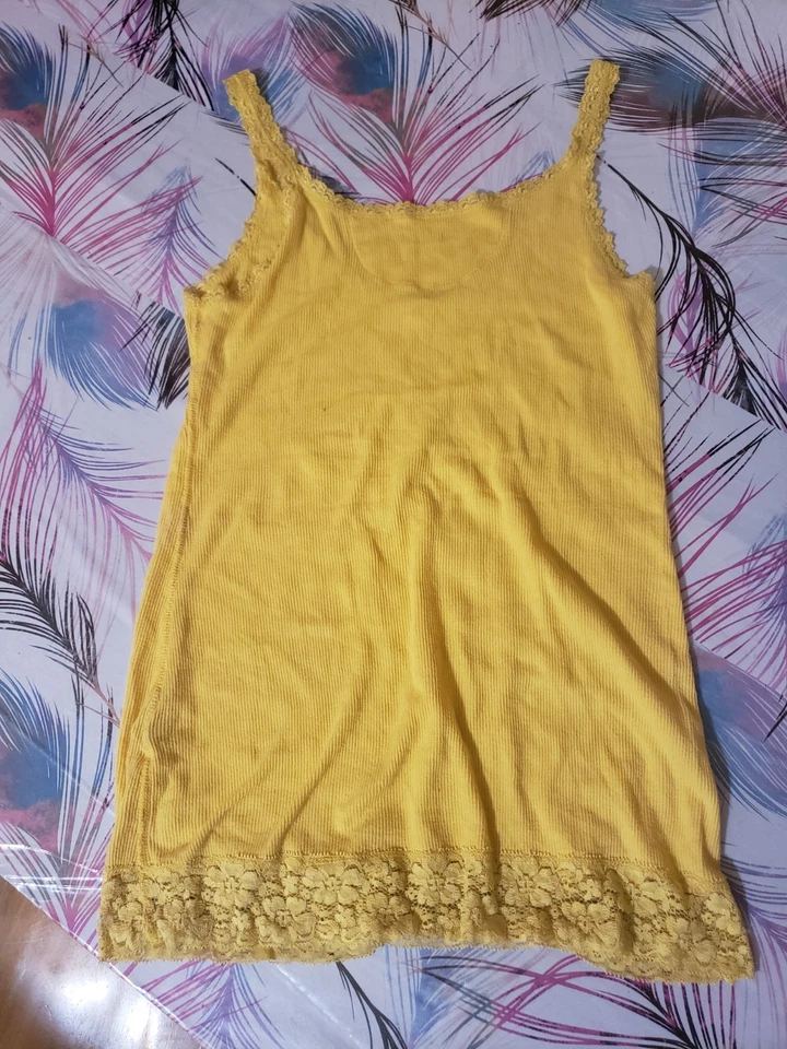 Camiseta sin mangas azul asfalto amarillo grande Foto 3 de 3