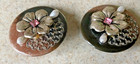 VINTAGE 2" ROUND BROWN WITH A SILVER TONE FLOWER PIERCED EARRINGS — photo 2