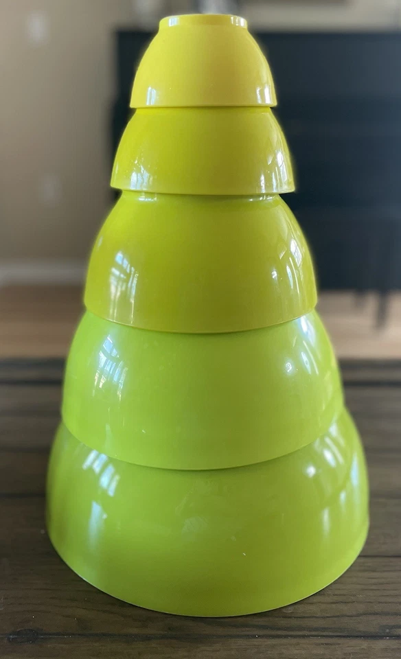 Набор из 5 зеленых нескользящих чаш Crate & Barrel The CaliBowl без бисфенола А США - Изображение 4 из 4