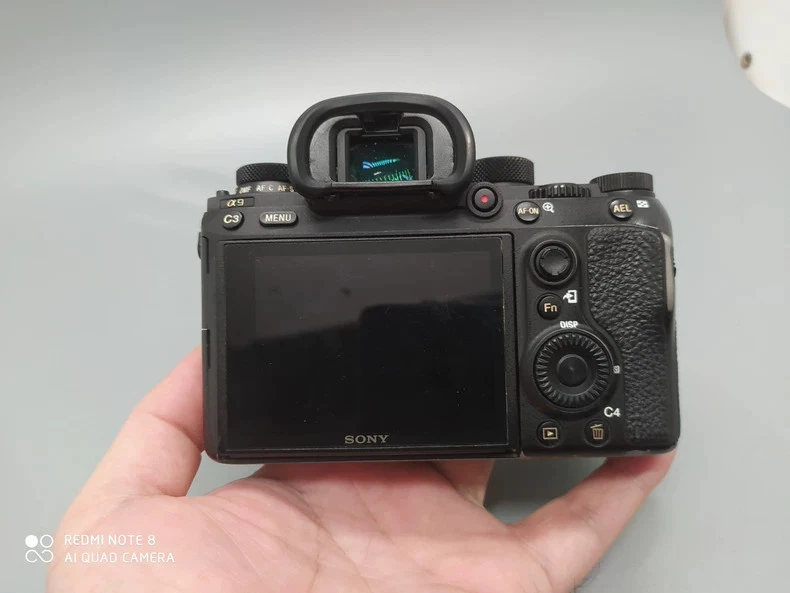 Sony A9 24MP full-frame Digital SLR Camera Body only Near mint - Image 3 of 4