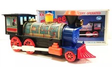 VINTAGE BATTERY OPERATED MYSTERY ACTION PIONEER PLASTIC/TIN TRAIN LOCOMOTIVE