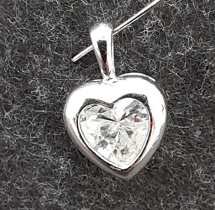 Metal heart pendant clearance